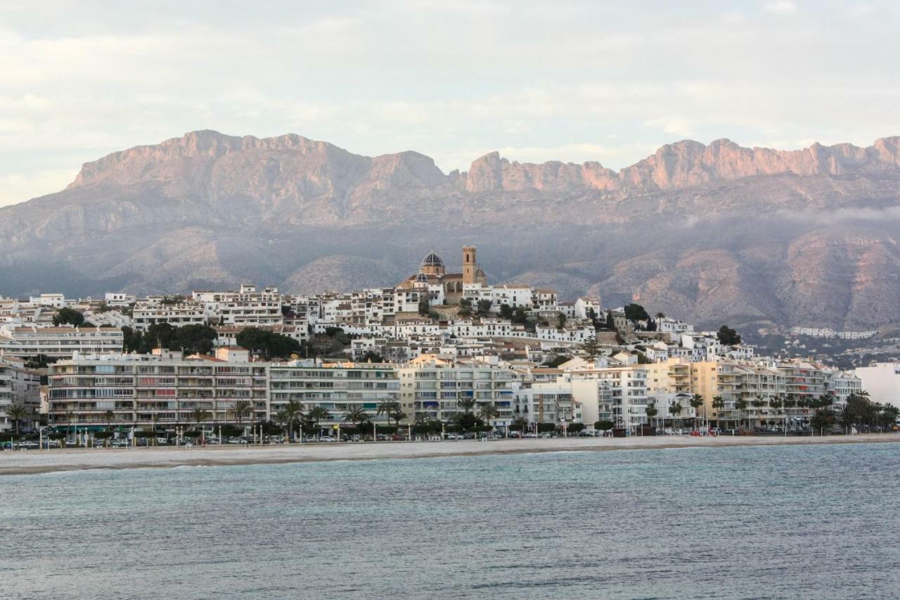 Апартаменти Atico-Loft Frente Al Mar Con Piscina Y Parking Алтеа Екстер'єр фото